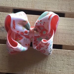 Coral and mint color hair bow